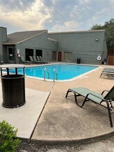 Building Photo - 1900 Bay Area Blvd