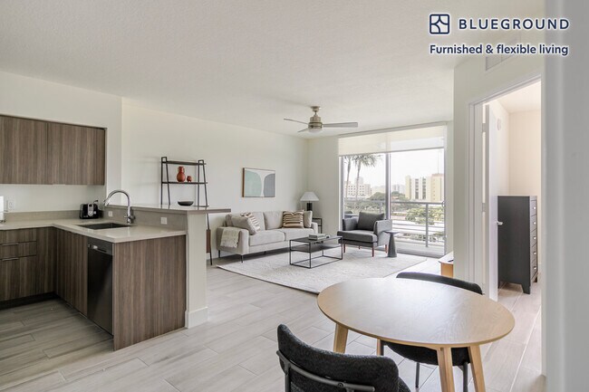 Foto del edificio - 1000 NW 7th St