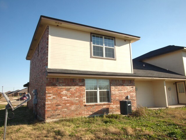 Building Photo - 4004 Eula Bea Ct