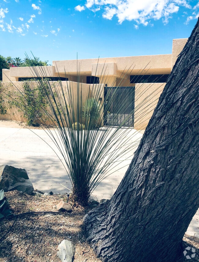 Building Photo - 72836 Mesa View Dr