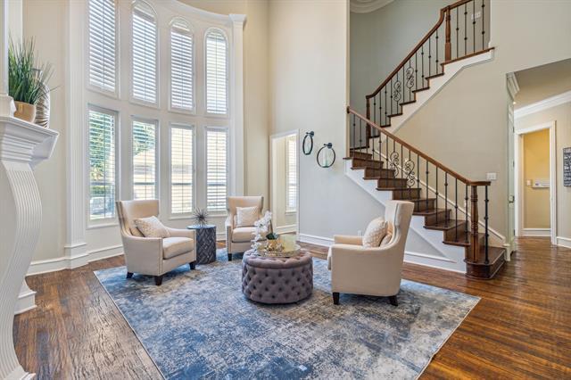 Foto del edificio - 910 Parkview Ln