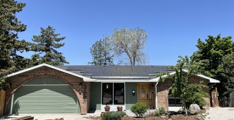 Primary Photo - 2463 Campus Dr