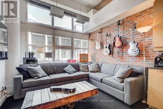 Building Photo - 155 Dalhousie St