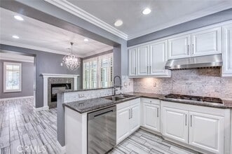 Building Photo - 2682 Bungalow Pl