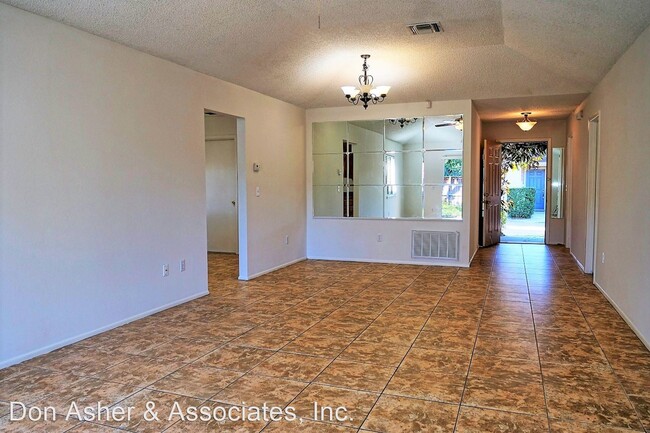 Building Photo - 3 br, 2 bath House - 1148 Park Green