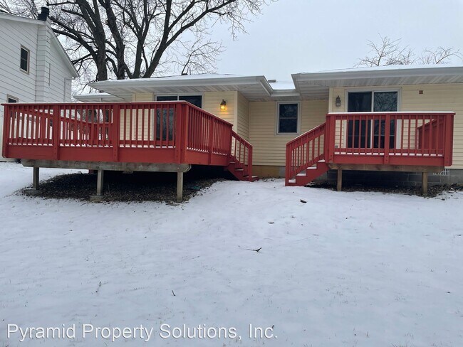 Building Photo - 3 br, 1.5 bath House - 7713 Dellwood Dr