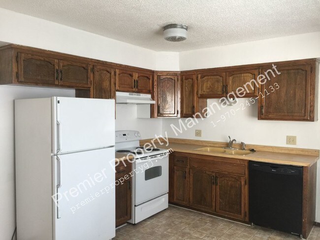 Foto del edificio - 2 bedroom pet friendly duplex