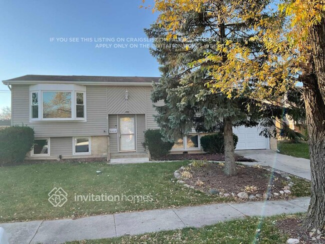 Building Photo - 5935 Essex Rd
