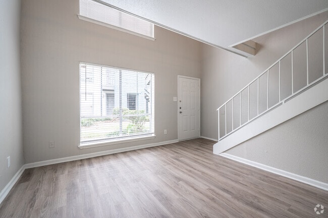 Interior Photo - The Vintage