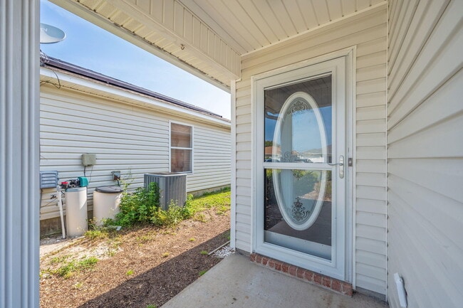 Building Photo - 7648 Chablis Cir