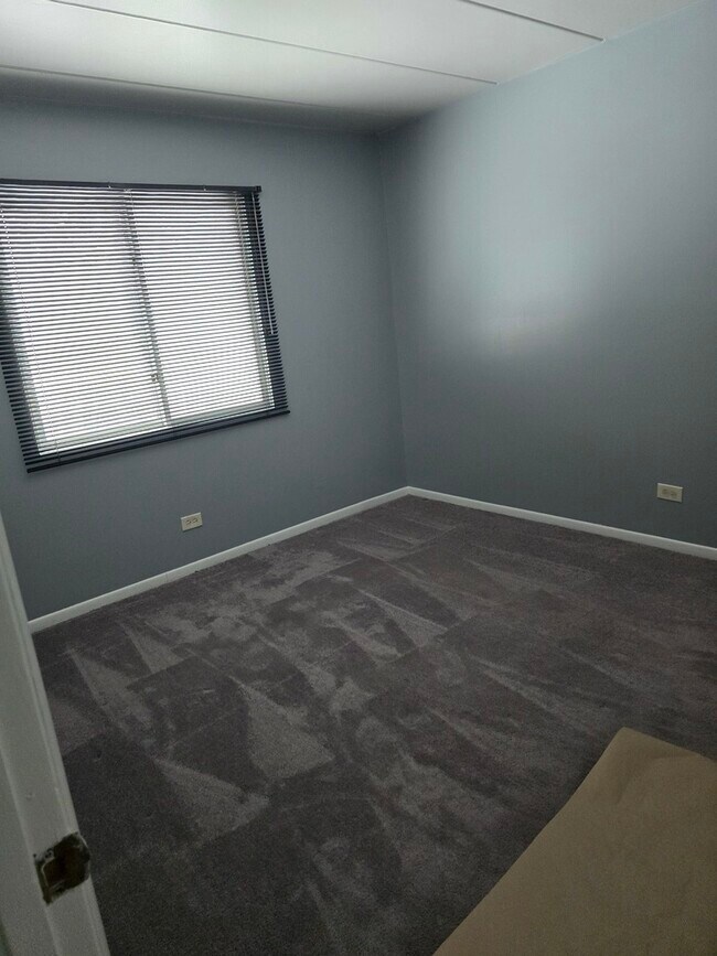 Foto del edificio - 17001 Albany Ave