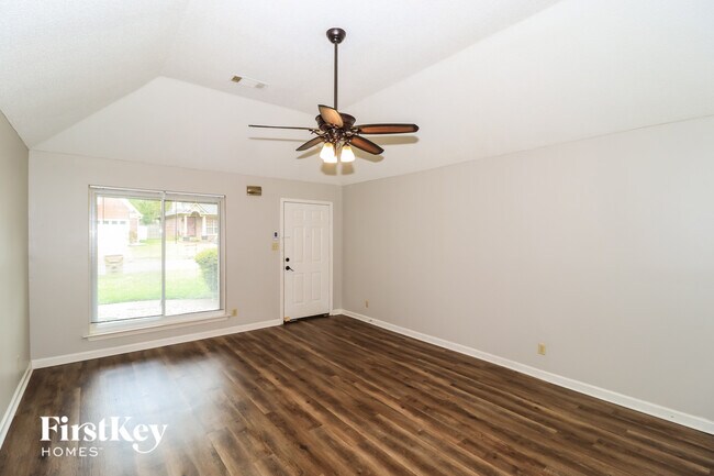 Foto del edificio - 982 Dusty Cove