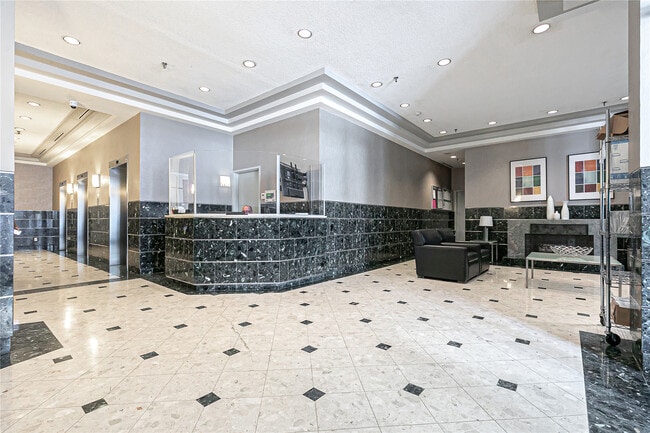 Lobby/Concierge - 298 Jarvis St