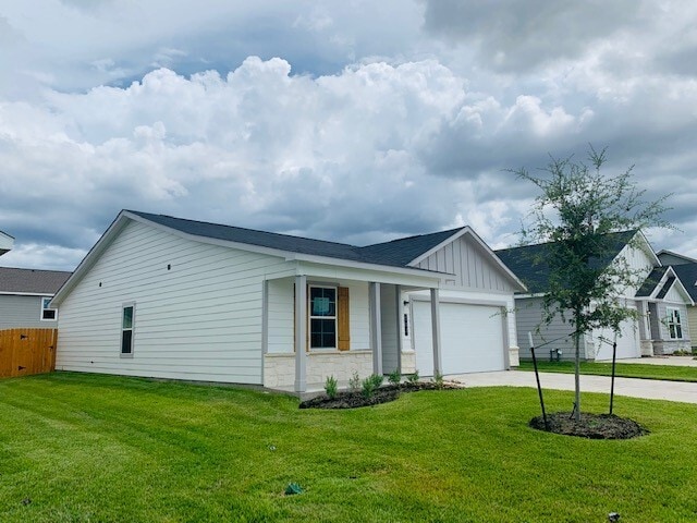 Building Photo - 107 Bering Dr