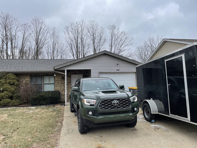 Building Photo - 3385 S Burks Ct