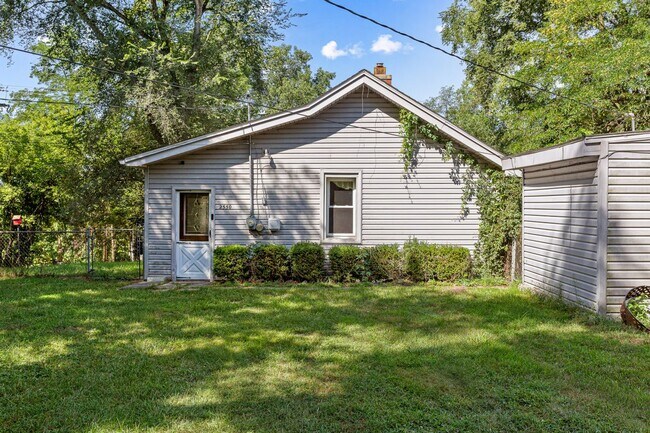 Foto del edificio - 2550 Loon Lake Rd