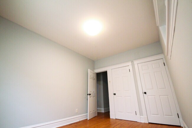 Bedroom - 2055 Allen Ave