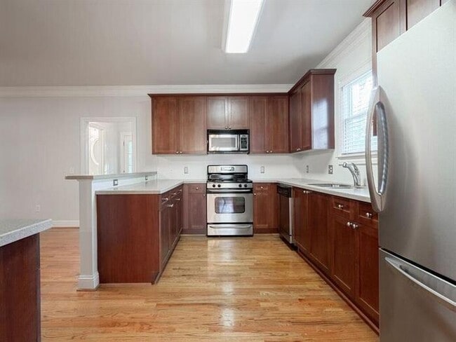 Building Photo - 2199 Collins Dr NW, Atlanta, GA, 30318
