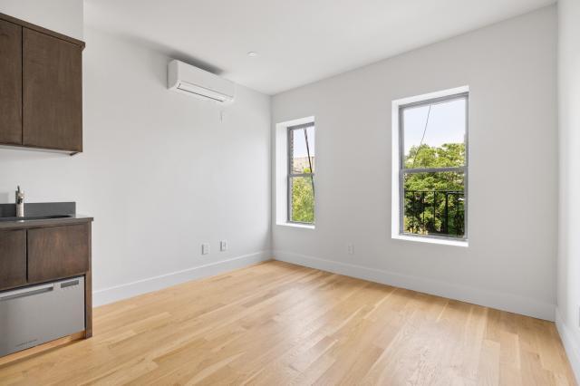 Primary Photo - 1 bedroom in New York NY 10009