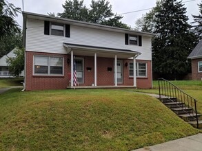 Building Photo - 713-713 Fairbanks St