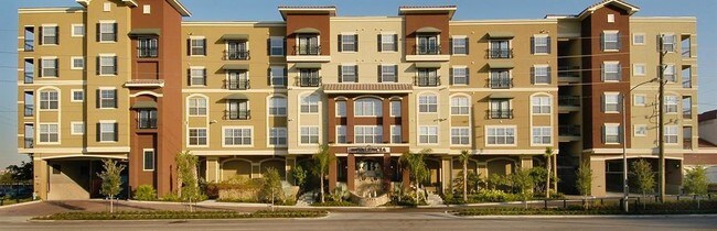 Building Photo - 1711 Old Spanish Trail