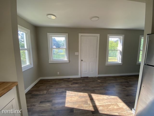Building Photo - 3 br, 2.5 bath House - 729 Andrew Ave