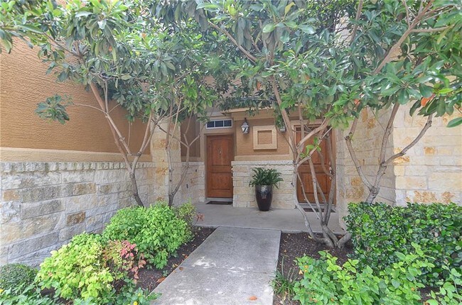 Building Photo - 2210 Onion Creek Pkwy