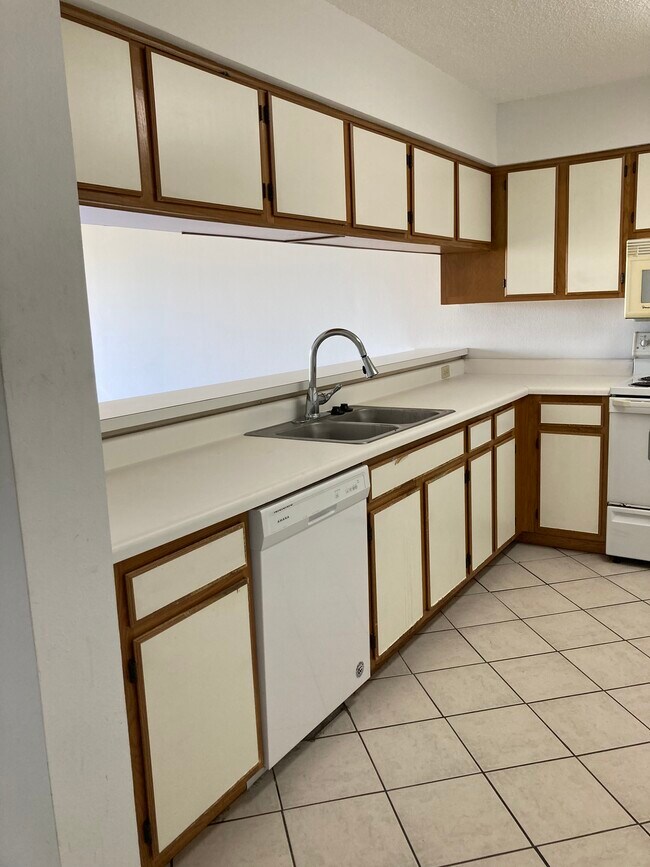 3930 S Roosevelt Blvd Unit N405, Key West, FL 33040 Condo for Rent in