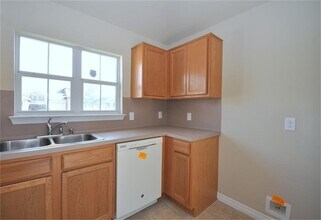 Building Photo - 21139 Grandin Wood Ct