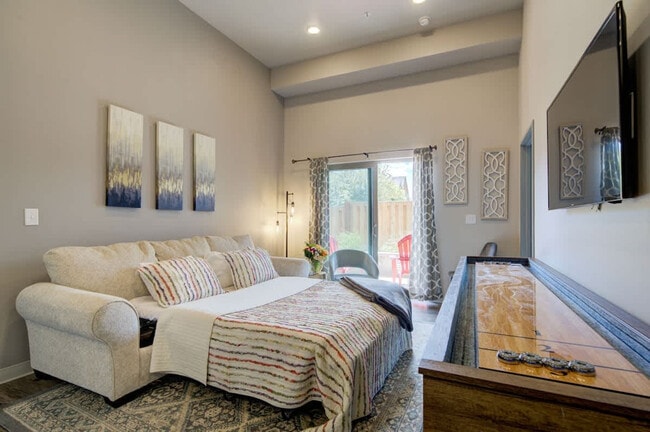 Foto del edificio - 2210 Remington Way