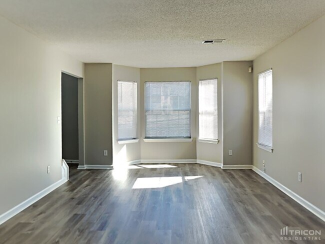 Building Photo - 3561 Riverview Club Drive Ellenwood GA