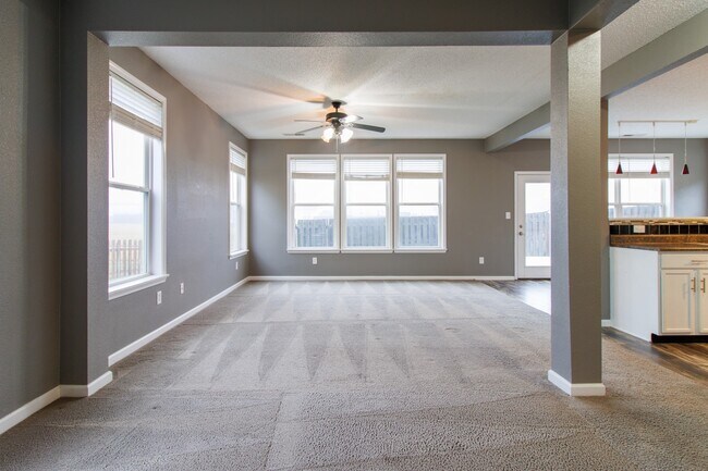 Building Photo - 3758 Gray Heather Ln