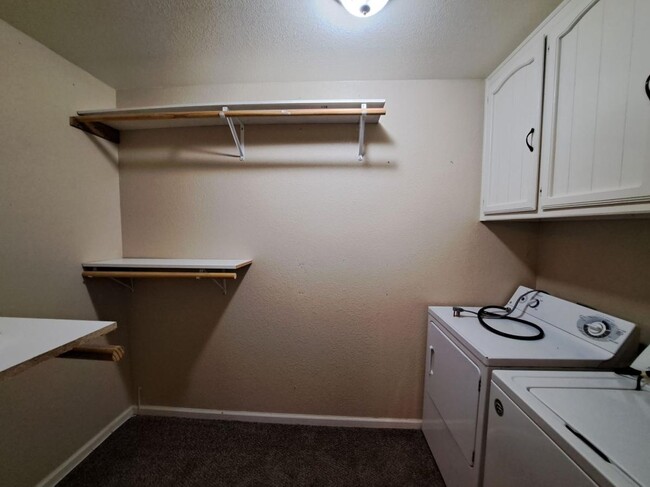 Building Photo - 55665 Desert Gold Dr