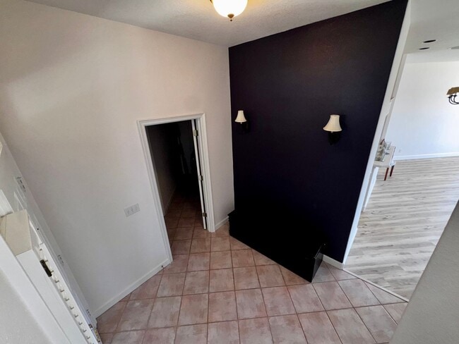 Building Photo - 3 Bedroom 2.5 Bath Cinnamon Bay Home with Stunning view, and Hardwood Flooring!