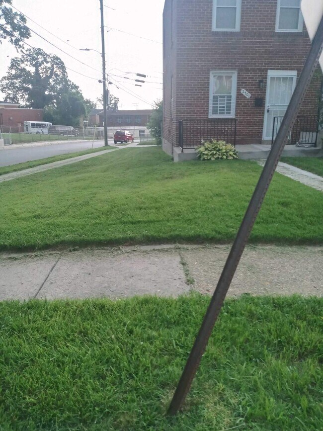 Front of Townhouse - 2701 Bookert Dr