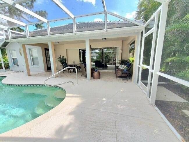 Foto del edificio - 417 Islamorada Blvd