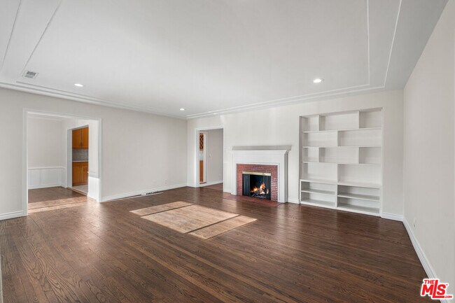 Foto del edificio - 6932 Mammoth Ave