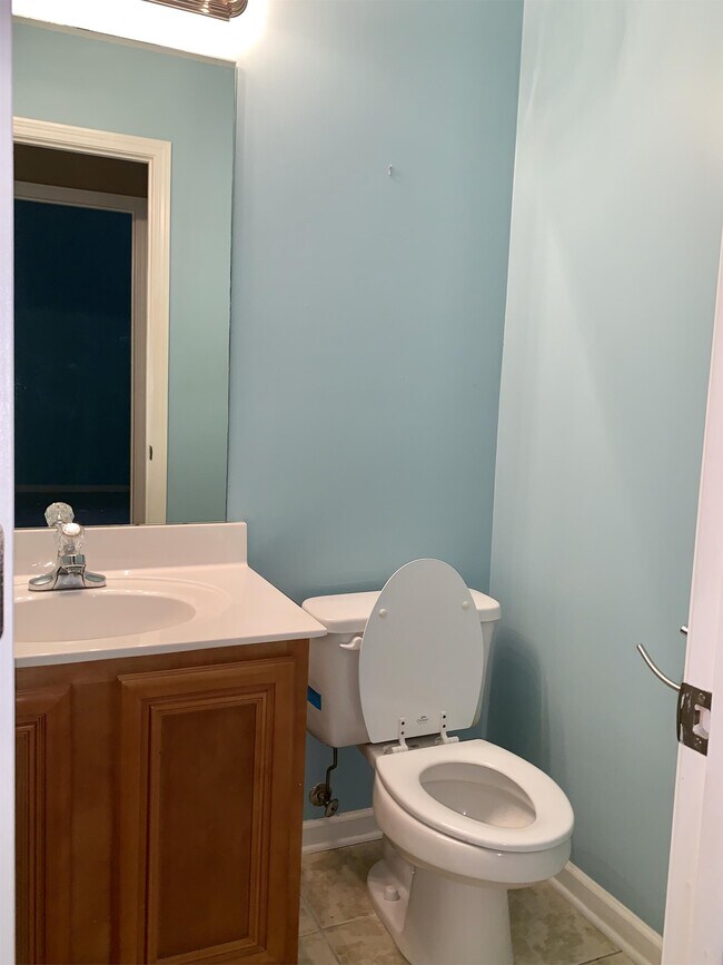 Building Photo - 9618 Misty Knoll Dr