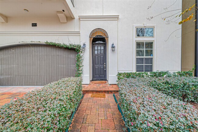 Foto del edificio - 10917 Upland Park