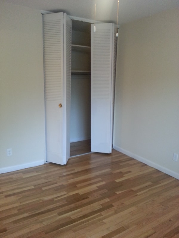 Building Photo - 465 Medlock Rd