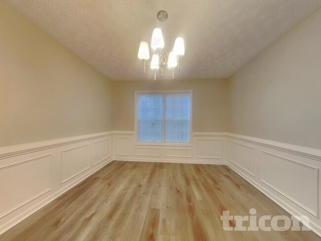 Foto del edificio - 65 Cascade Ct