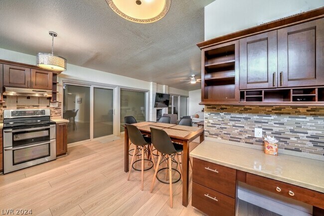 Building Photo - 1444 Aztec Way