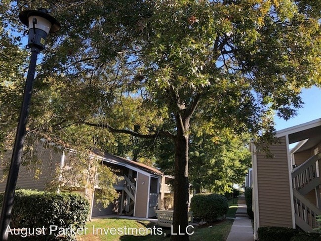 Building Photo - 1154 Olive Village Ct