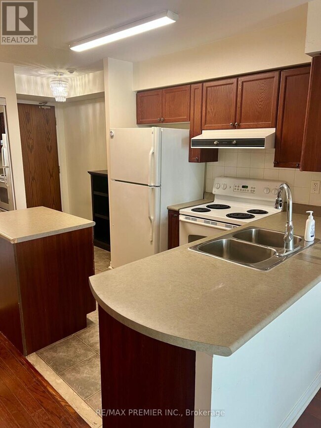 Photo du bâtiment - 11 Oneida Crescent