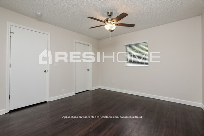 Building Photo - HOME FOR RENT!!