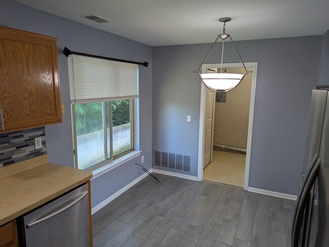 Foto del edificio - 20736 Williamson St
