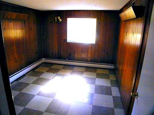 Foto del edificio - -- AVAILABLE APRIL 15TH -- 4 BR / 3 BA Raised Ranch, Brick home in Pinedale Farms (West End!), Av...