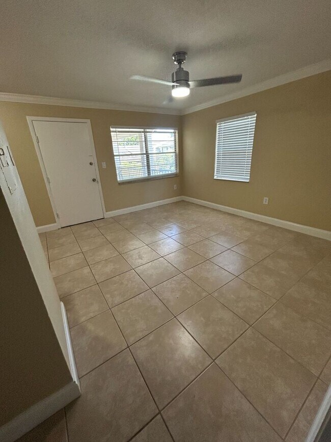 Foto del edificio - 5221 Bayshore Blvd