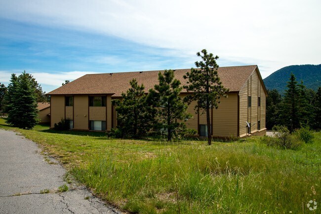 Building Photo - South Saint Verain Apartments