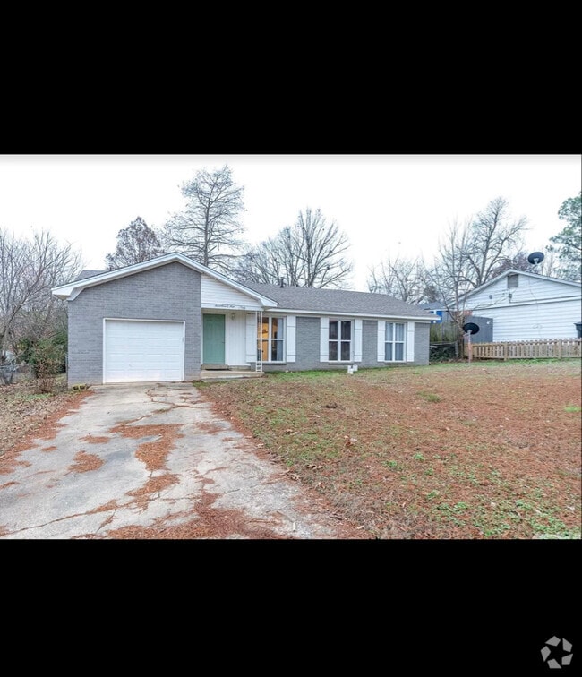 Building Photo - 1709 Westwood Dr